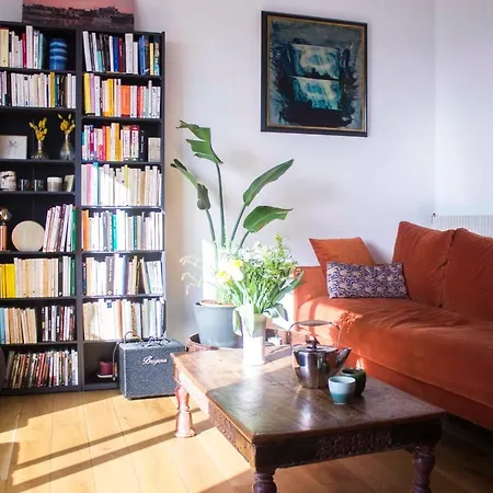 Апартаменты Beautiful Flat Near Buttes Chaumont
