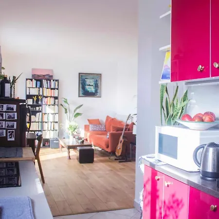 Апартаменты Beautiful Flat Near Buttes Chaumont